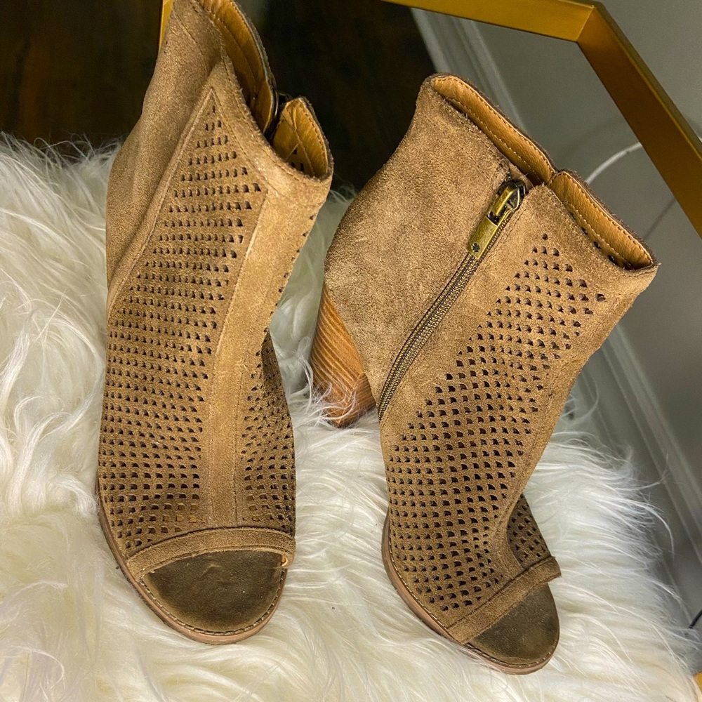Lucky brand booties